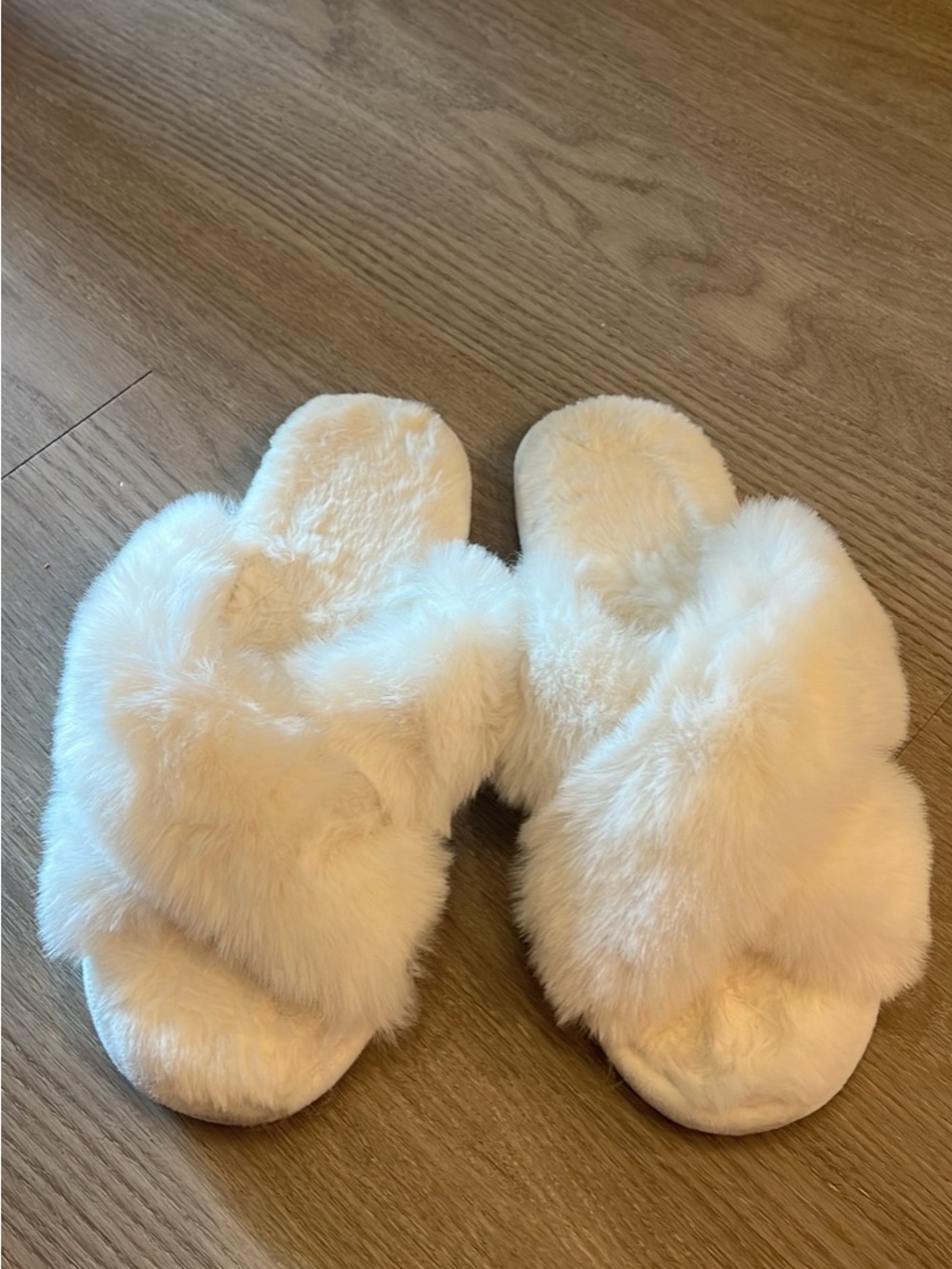 Plush Faux Fur Cross-Band Slippers - Cream